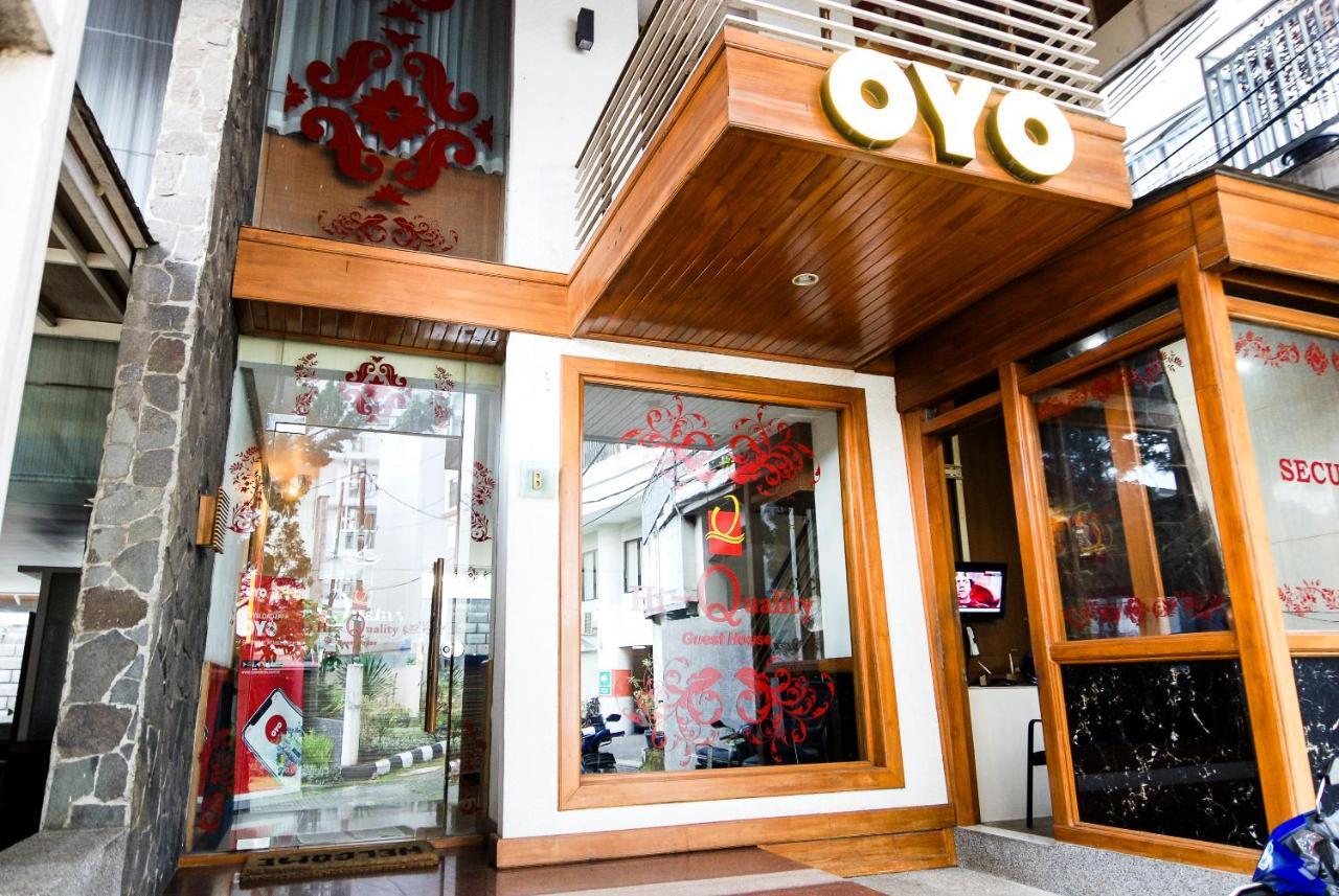 Oyo 229 Hi Quality Hotel Bandung Exterior photo